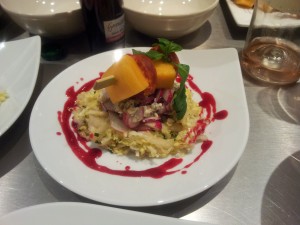 Salade de chou chinois au radis, chorizo, Stilton, melon et gingembre