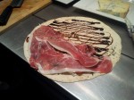 Tortilla, gorgonzola, melange aille, creme de balsamique et jambon cru