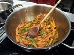 Carottes et pois gourmands
