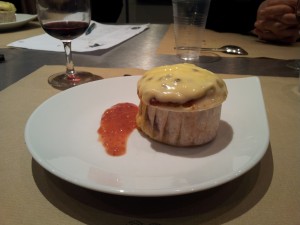 Cupcake mangue et litchi, glacage fruit de la passion et citron vert