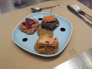 Galette de pommes de terre aux cepes et aux graines de sesame et pavot