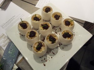 Verrines de poires, Saint Jacques et condiment a la moutarde de mout de raisin
