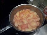 Pêches en cuisson