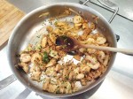 pommes, gambas, champignons et coriandre