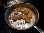 tranches de chèvres panées en cuisson
