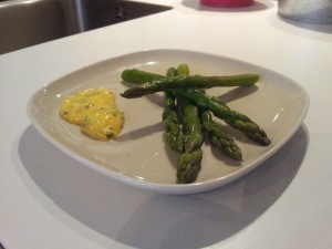 Asperge vapeur et sauce béarnaise v3