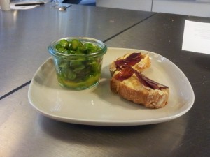 Tartare d'asperges vertes et tartine au beurre de piment et pata negra v2